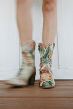 Load image into Gallery viewer, Maxine Floral Bootie