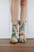 Load image into Gallery viewer, Maxine Floral Bootie