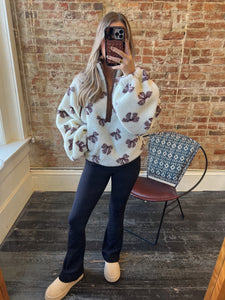 Bow Sherpa Pullover