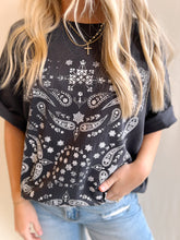 Load image into Gallery viewer, Paisley Oversized Tee