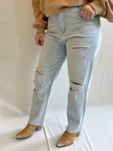 Load image into Gallery viewer, Jenna Straight Jeans